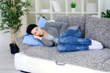 Adet Dönemi Şişkinlik Belirtileri ve Tedavisi Adet Dönemi Şişkinlik Belirtileri ve Tedavisi